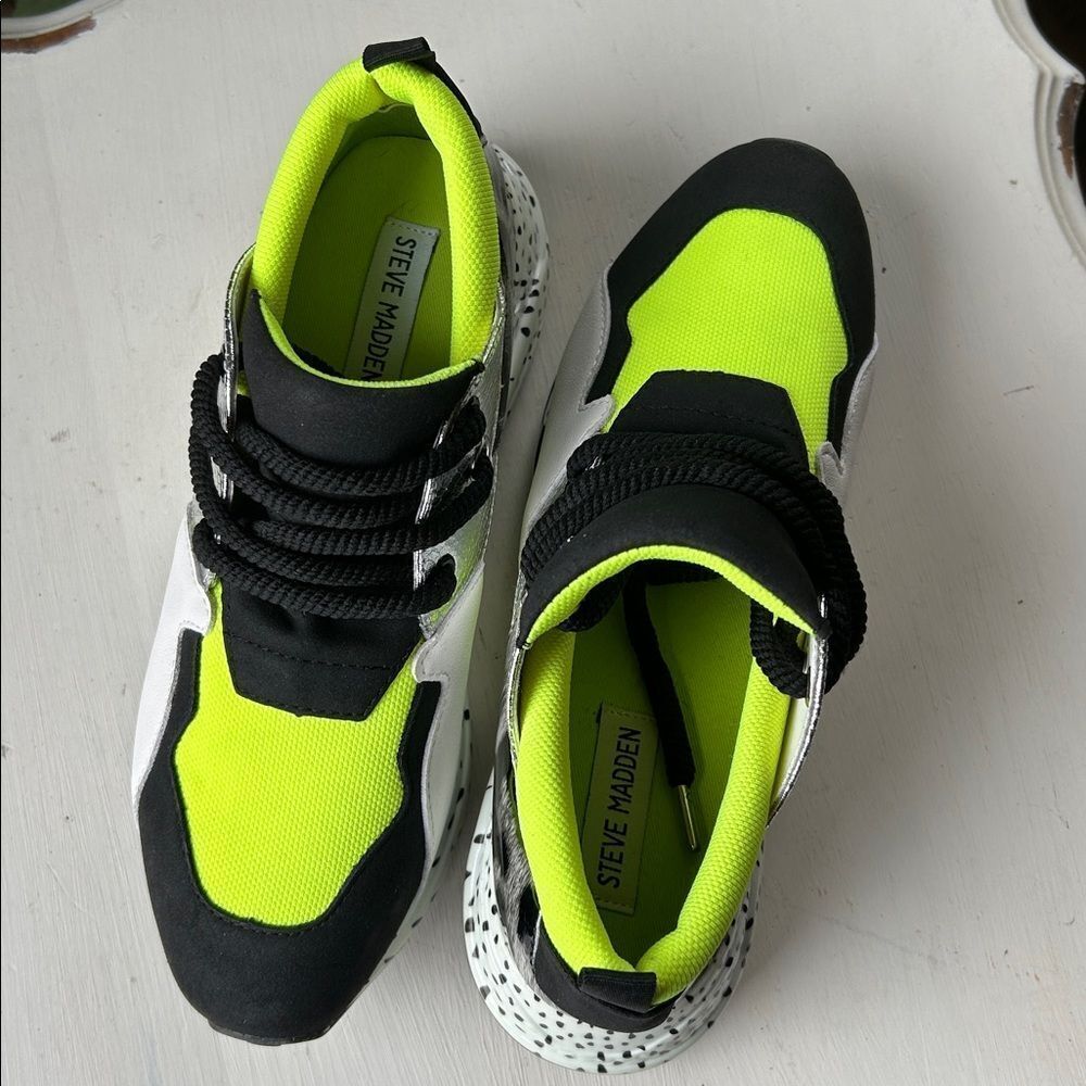 Steve Madden Cliff Wedge Neon Green Animal Print Sneakers Women’s 8.5 New - Picture 10 of 11